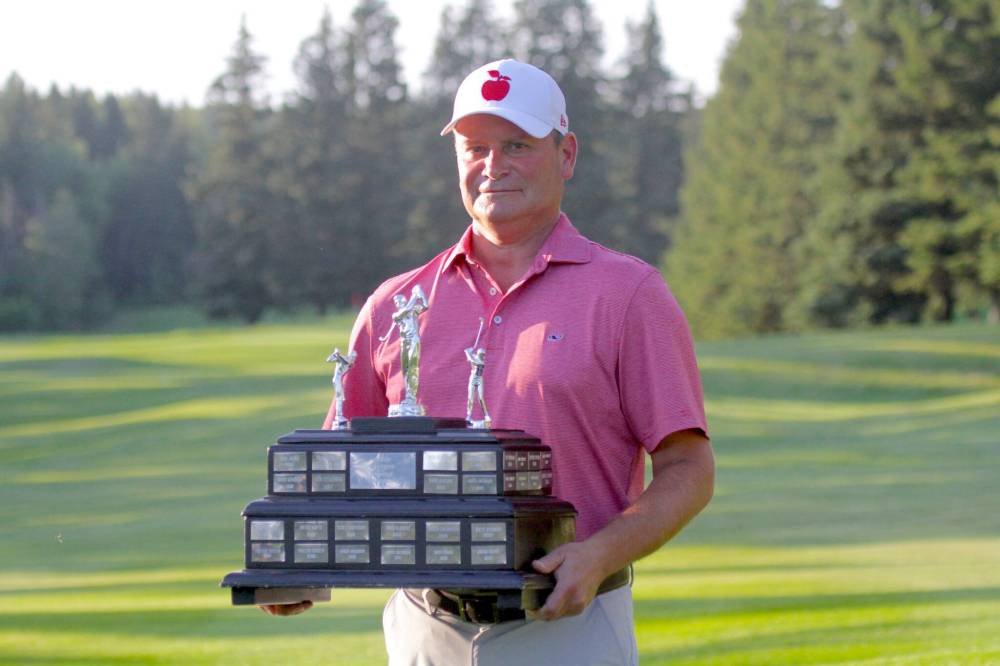 Jarod Crane won his second Tamarack golf tournament men's championship, 1 up over Nolan Ritchie at Clear Lake Golf Course on Saturday. (Thomas Friesen/The Brandon Sun)