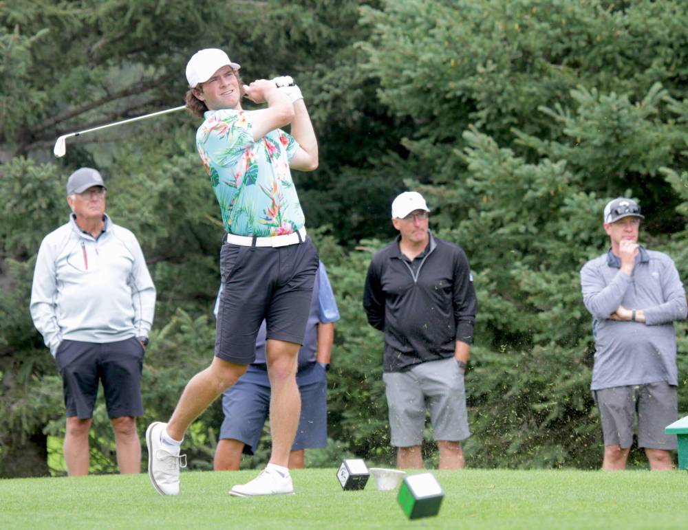 Nolan Ritchie medalled and reached the final in his first Tamarack golf tournament men's event at Clear Lake Golf Course. (Thomas Friesen/The Brandon Sun)