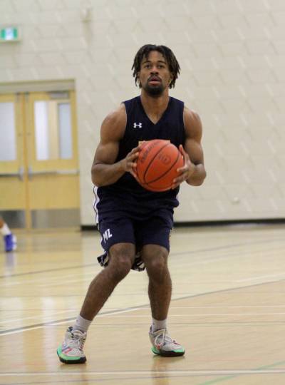 Malik Lewis came off the bench and helped the Brandon University Bobcats to a 19-point fourth-quarter comeback over the Saskatchewan Huskies on Saturday. BU visits Winnipeg on Thursday and hosts the Wesmen on Saturday. (Thomas Friesen/The Brandon Sun)