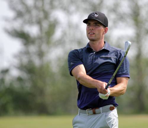 Brandon’s Drew Jones will practise iron play in fairway bunkers early in the golf season as it exaggerates poor contact. It’s one of many ways the 28-year-old has developed into one of the best ball strikers in Westman. (Thomas Friesen/The Brandon Sun)