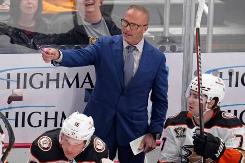 NHL coaching improvement not always rewarded
