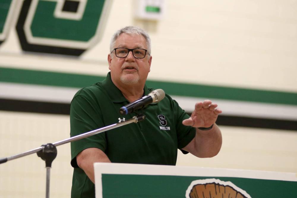 Athletic director Don Thomson is retiring after 27 years at Neelin High School. Thomson coached Spartan teams to 13 AAA provincial titles during his time at the school. (Thomas Friesen/The Brandon Sun)