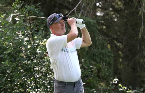 Darren Graves beat medallist Chris Patrick in the master&rsquo;s men&rsquo;s quarterfinals at the Tamarack golf tournament at Clear Lake Golf Course on Wednesday. (Thomas Friesen/The Brandon Sun)