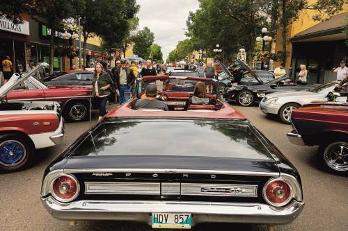 Rad rods, classic cars, modern mods and other cruisers line Rosser Avenue for Cruise Night in Downtown Brandon. The next Thursday Cruise Night is slated for Sept. 4. (Brandon Sun files)