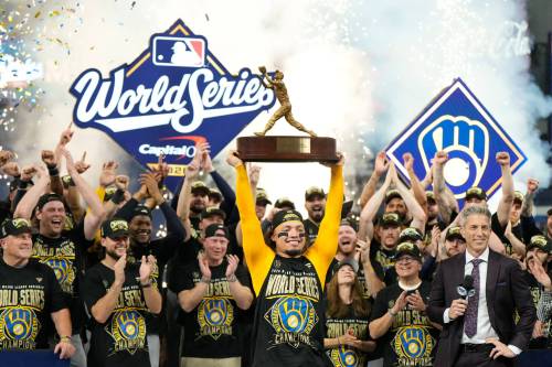 Milwaukee Brewers catcher William Contreras holds the MVP trophy after they won baseball&rsquo;s World Series against the Tampa Bay Rays on Wednesday in St. Petersburg, Fla. (Associated Press)